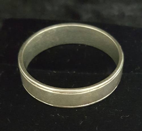 Beautiful  Silver Wedding   Ring