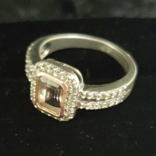 Beautiful  Silver Dress  Ring 9ct/925