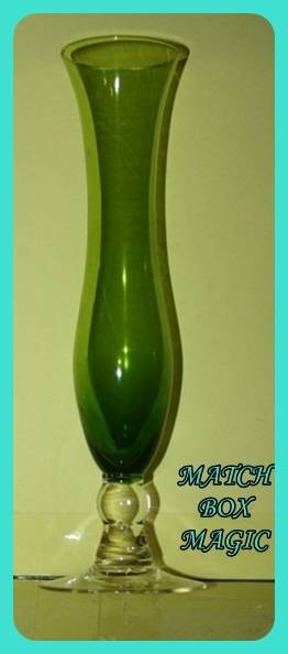 GREEN STEM VASE BUBBLE STEM FLAT FOOT