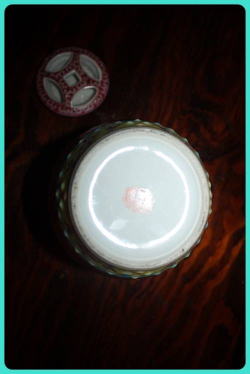 VINTAGE CHINESE PORCELAIN YELLOW TURQUOISE FAMILLE ROSE PINK GINGER JAR  OBLONG SHAPE RECESSED LID