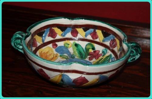 PRETTY HAND PAINTED POTTERY BOWL FROM ITALY