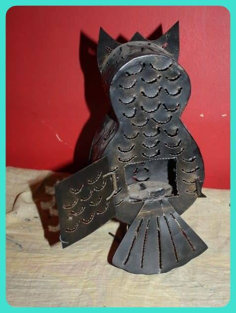 UNUSUAL METAL OWL CANDLE LAMP