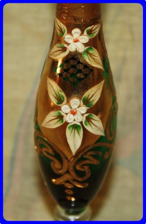 VINTAGE BOHEMIAN CZECH MOSER GLASS EMERALD GREEN VASE