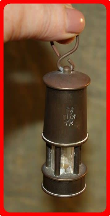 SMALL BRASS REPLICA LANTERN NICE PRINTERS TRAY ITEM