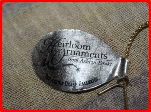 COLLECTABLE SHOE BAROQUE SPLENDOR  FROM THE STEPPING IN TIME ORNAMENT COLLECTION.   PURPLE WITH  LAB