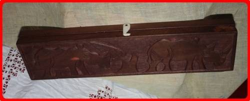 BEAUTIFUL VINTAGE MANCALA BOARD GAME HAND CARVED WITH RHINO ELEPHANT AND GIRAFFE
