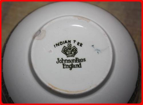 INDIAN TREE JOHNSON BROS ENGLAND SUGAR BOWL (D)