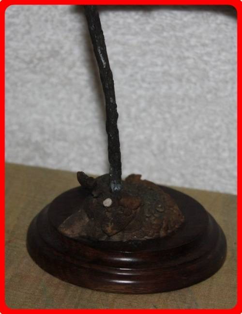 COUNTRY ARTISTS TWOS COMPANY OWL FIGURINE ON WOODEN PLINTH