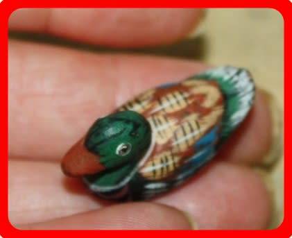 MINIATURE WOODEN DUCK HAND PAINTED