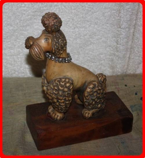 LOVELY VINTAGE BOOKEND FRENCH POODLE WITH DIAMANTE NECKLACE (R)