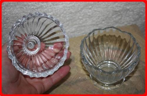 SCALLOP SIDED CLEAR GLASS LIDDED JAM JAR OR SUGAR BOWL PRETTY ITEM