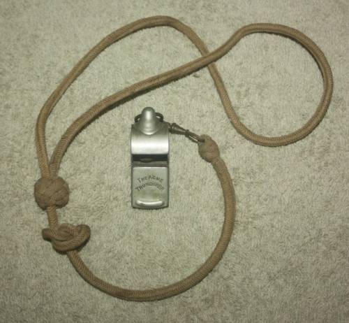 THE ACME THUNDERER MILITARY WHISTLE WITH LANYARD STAMPED 1940 SEE PHOTOS MADE BY J HUDSON & CO BIRMI