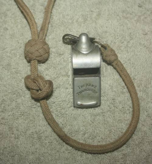 THE ACME THUNDERER MILITARY WHISTLE WITH LANYARD STAMPED 1940 SEE PHOTOS MADE BY J HUDSON & CO BIRMI