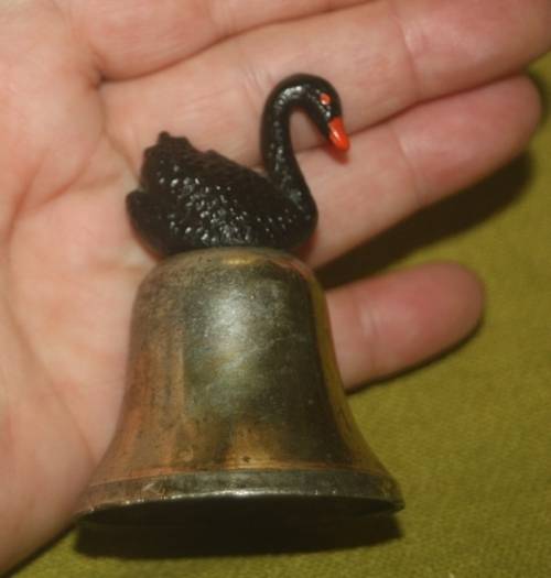SMALL BLACK SWAN BELL SWAN IS METAL