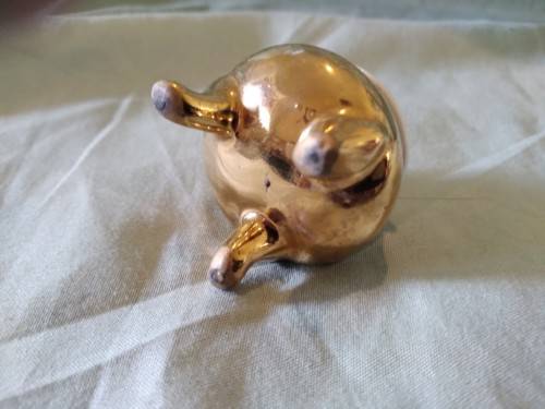 Trinket Box porcelain 3 footed no Maker`s Mark