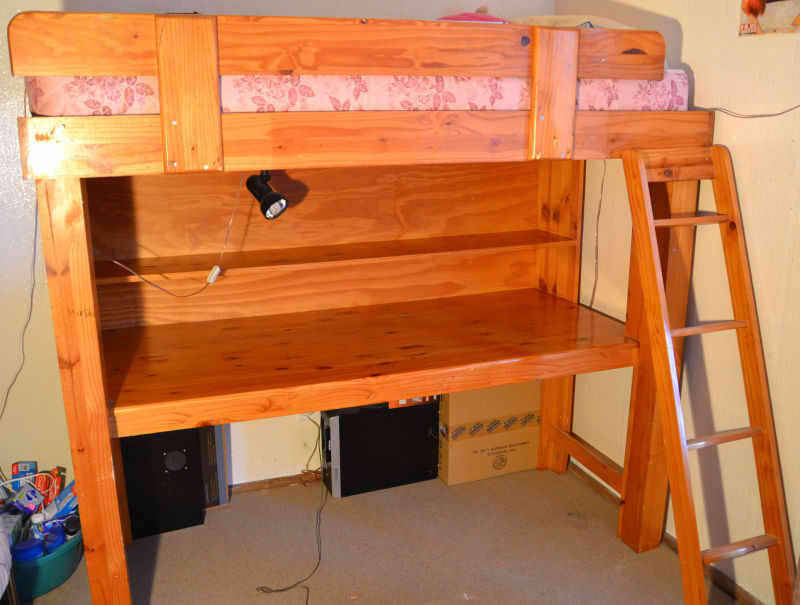 Single solid pine wood two level bed and table