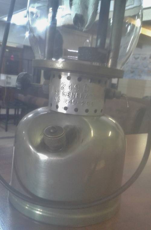 COLEMAN OF CANADA MODEL 249 LANTERN DATED 55