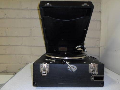 ANTIQUE GALLO TONE GRAMOPHONE 100% WORKING ORDER WITH EXTRA NEEDLES