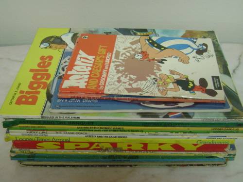 COLLECTION OF 17 VINTAGE COMIC MAGAZINES,INCL."TINTIN","BIGGLES", "ASTERIX"-SOLD TOGETHER AS ONE LOT