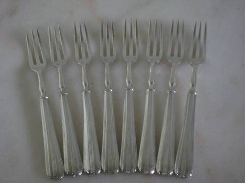 Lovely set of 8 Silver Plated Cake Forks - in perfect condition (No 1)