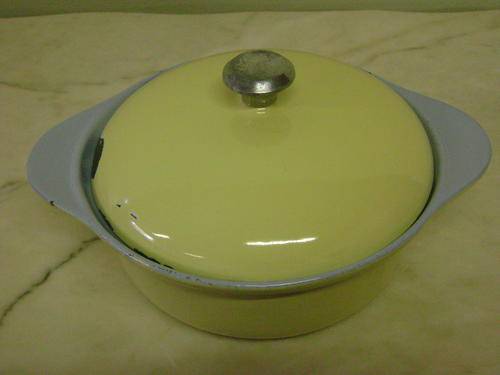 VINTAGE BLUE AND YELLOW ENAMEL ON CAST IRON POT WITH LID