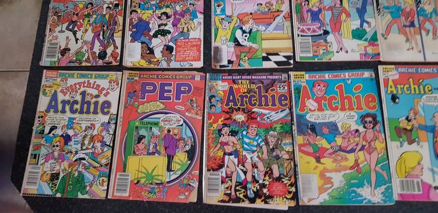 Job lot of 28 Archie comic books (1980`s) - sold together as one lot