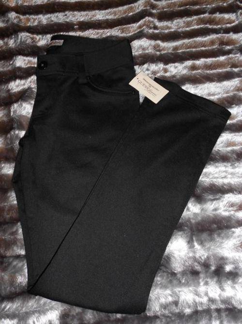 WOMENS BLACK GUESS PANTS (SIZE 32)