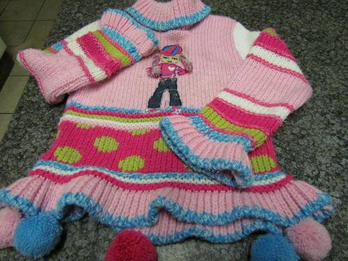 2 LOVELY JERSEYS FOR A GIRL 3-4 YRS!!!