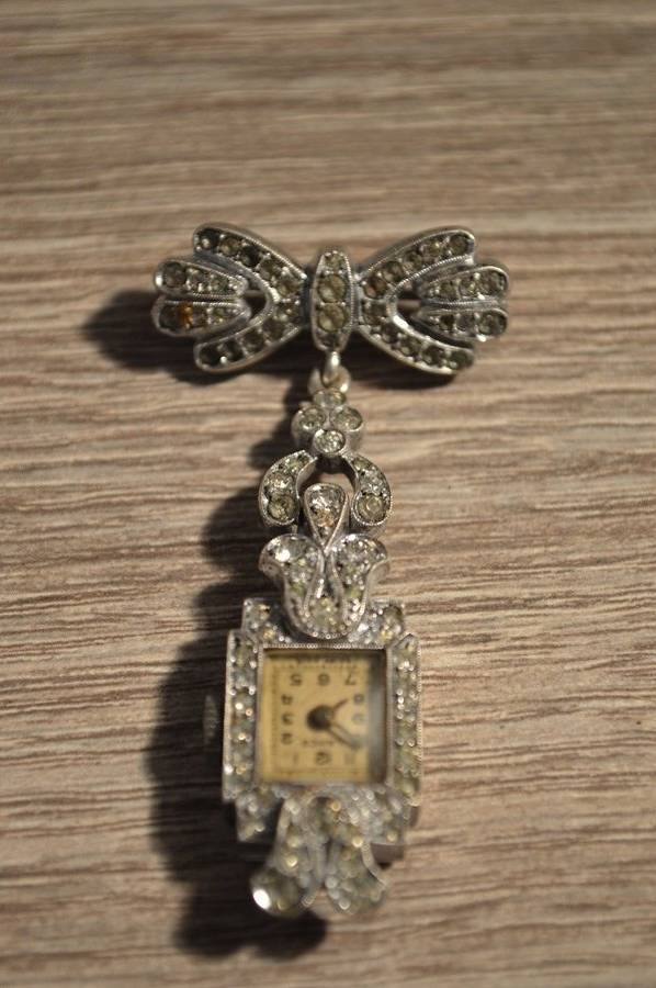 Beautifull ladies marcasite  Lapel watch