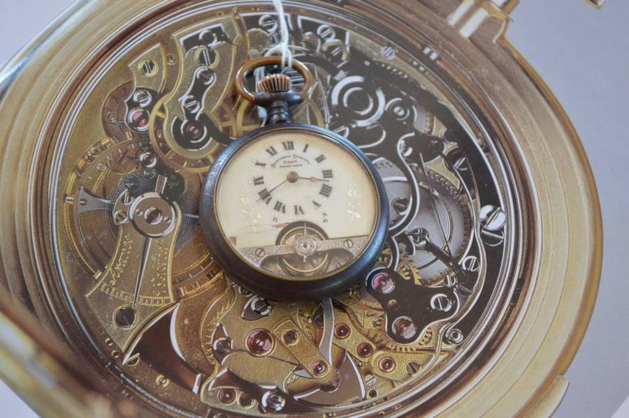 Hebdomas 8 Day gun metal pocket watch working reduced