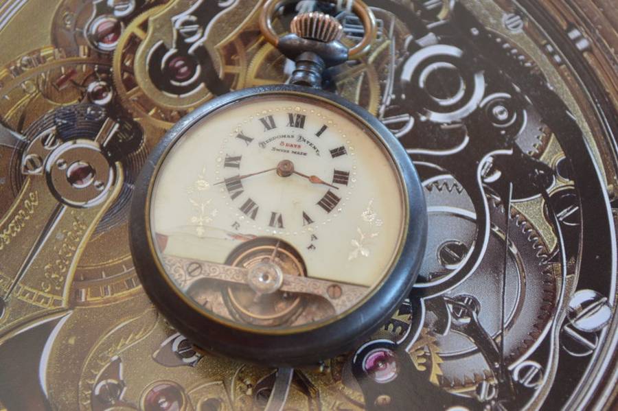 Hebdomas 8 Day gun metal pocket watch working reduced