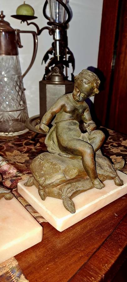 Frabrication Francaise Paris bronze patinated spelter book ends