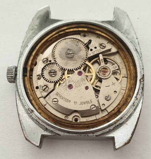 4 x Vintage Watches ` Please read descriptions `