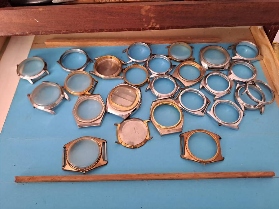 Job lot vintage mens watch housings and back plates
