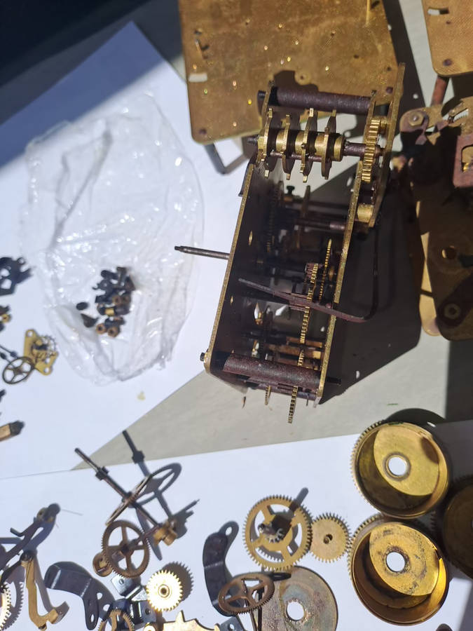 looks like 4 FHS clock moments for spares or repairs