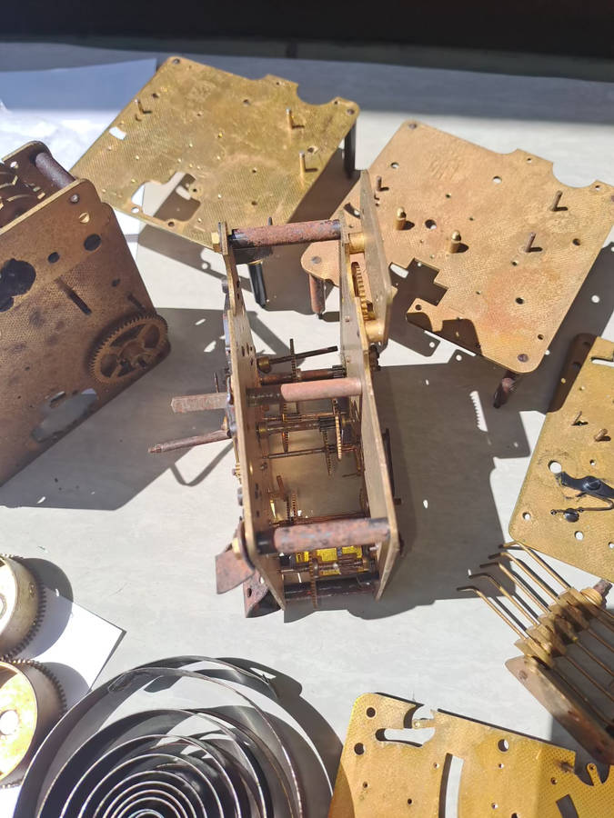 looks like 4 FHS clock moments for spares or repairs