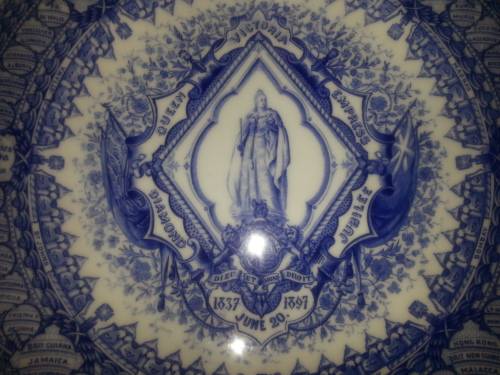 QUEEN VICTORIA DIAMOND JUBILEE PLATE 1837 - 1897