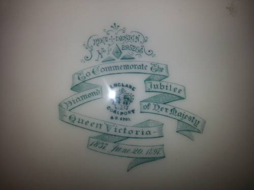 QUEEN VICTORIA DIAMOND JUBILEE PLATE 1837 - 1897