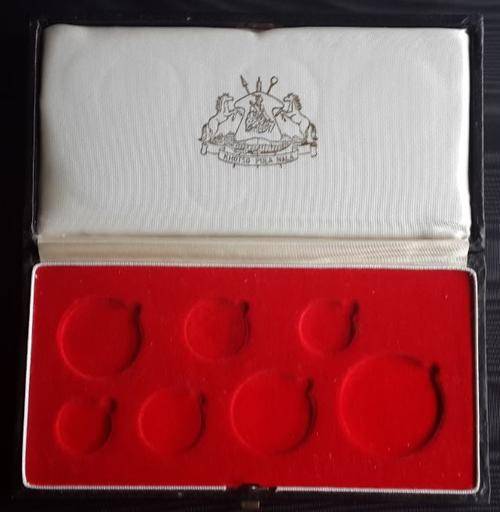 *** EMPTY BOX  - AS PER IMAGE ***