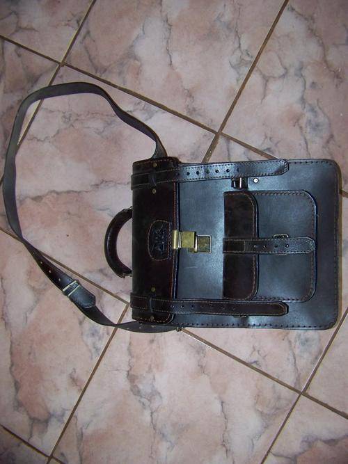 GENUINE LEATHER LARGE HANDBAG