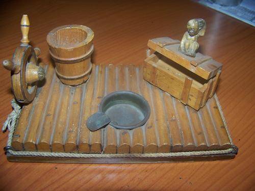 RAFT ASHTRAY OF WOOD