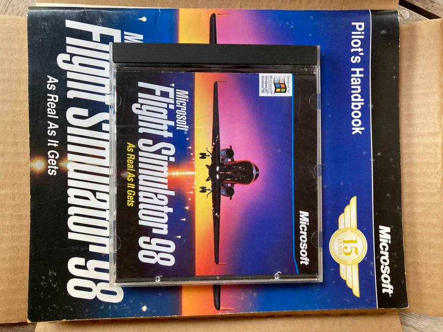 Microsoft Flightsim 98, EFIS 98 and FS Global Scenery Upgrade