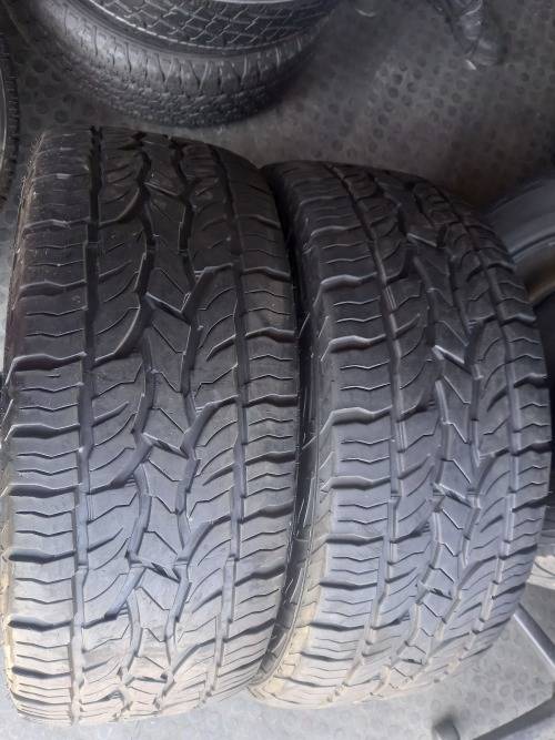 285/50/20 × 2 Dunlop Grandtrak AT5.