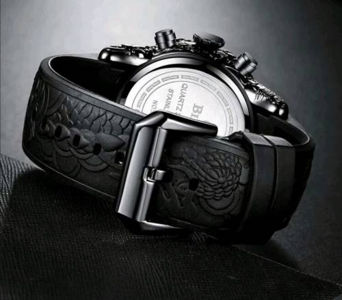 Dragon sculpture watch