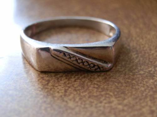 Sterling silver (4.3g) ring - seven (7) days to pay