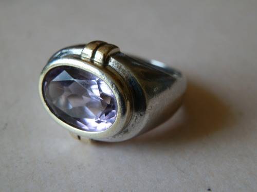 Sterling silver (8.4 g) amethyst ring