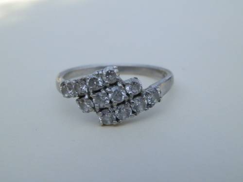 Sterling silver ring, 2.2 g