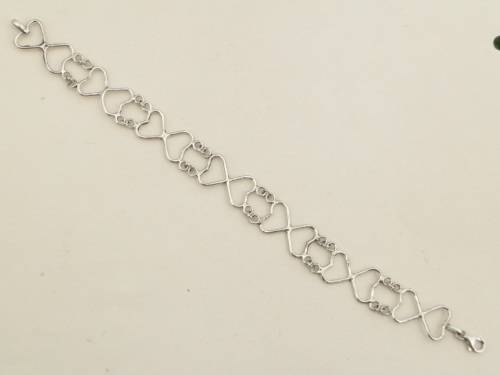 Marvelous solid sterling silver bracelet - weight 7.6 g.