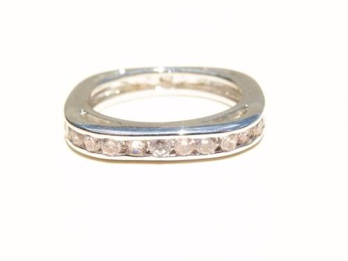 Elegant SOLID sterling silver ring - weight 4.7 g.