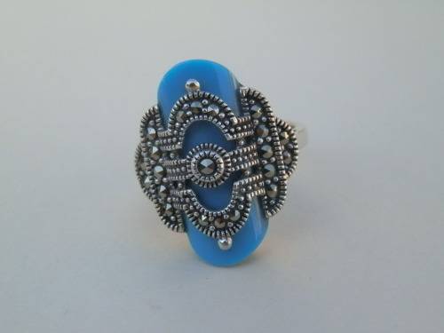 Stunning solid sterling silver turquoise and marcasite ring - weight 7 g.  Thirty (30) days to pay.